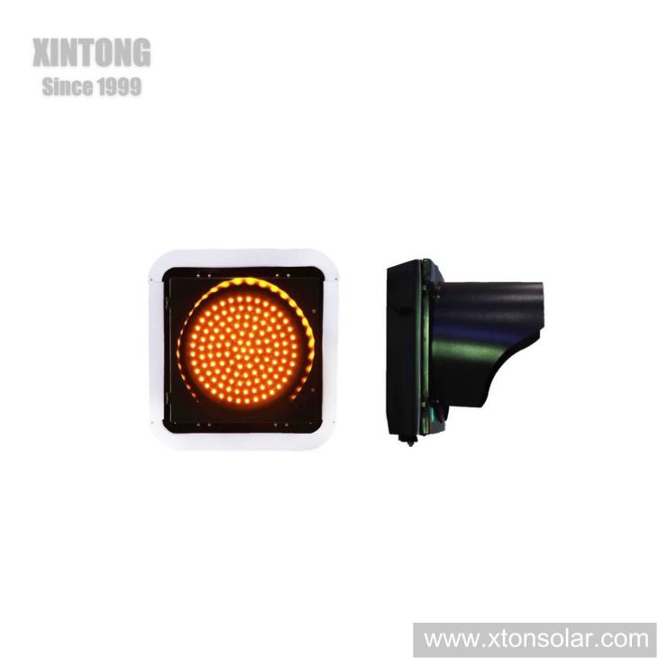 Solar Power Flashing Warning Traffic Light With Solar Panel Solar Power Flashing Warning Traffic Light With Solar Panel